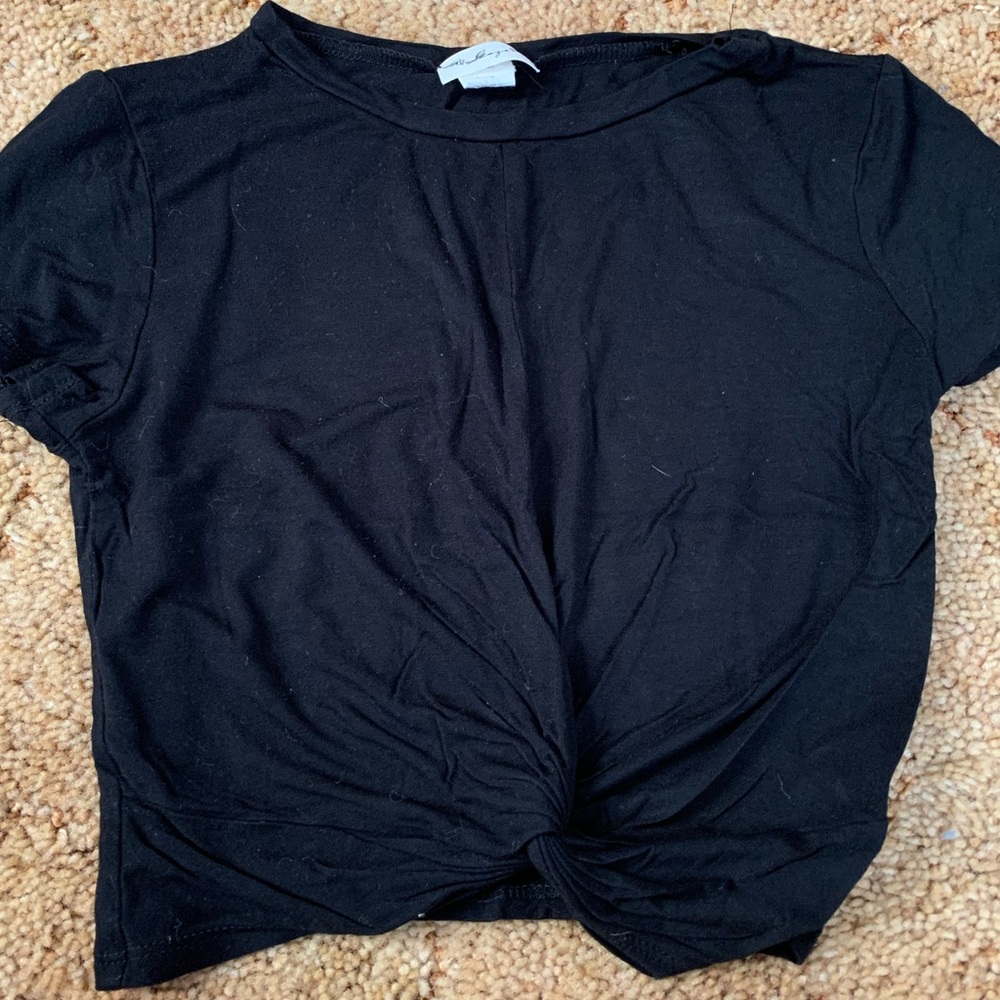 Gaze black crop top.